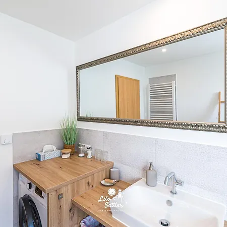 Mia, 1 Og * Westerdeichstrich