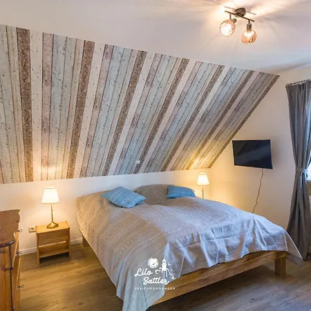 Mia, 1 Og Διαμέρισμα